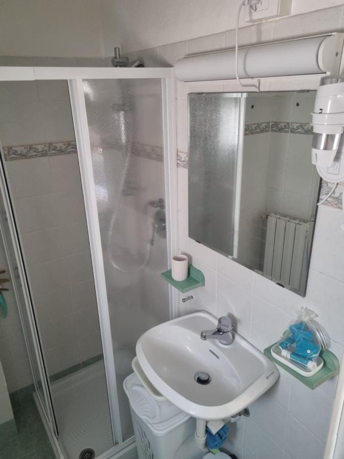 La Casa Dello Svedese Apartment Sanremo Bagian luar foto